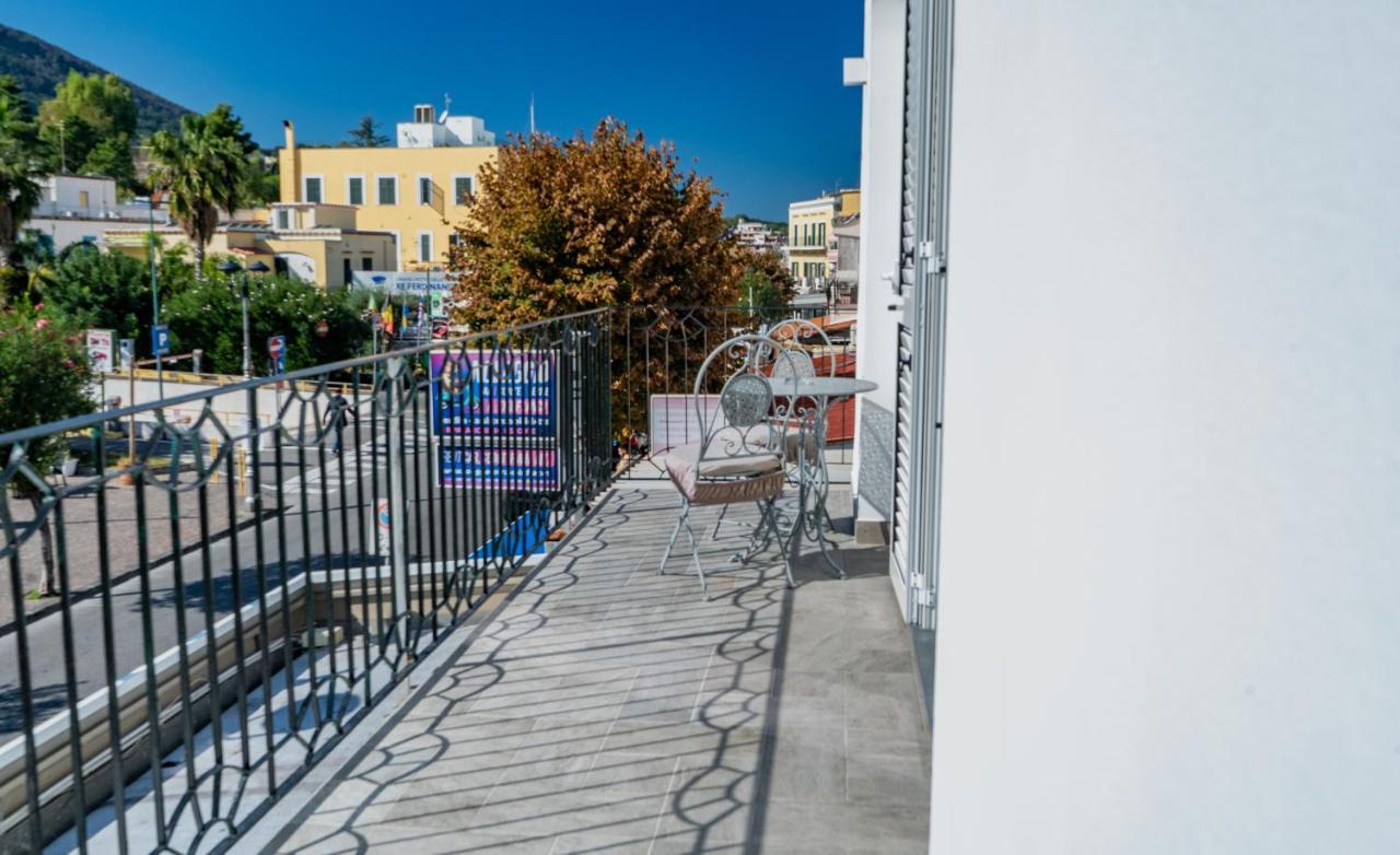 Alloggio Nuovissimo Al Centro E Rilassante Ischia Exterior foto