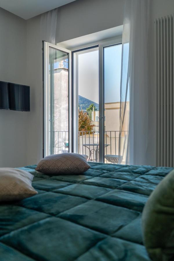 Alloggio Nuovissimo Al Centro E Rilassante Ischia Exterior foto